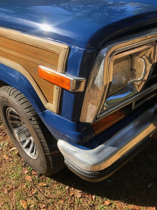 1988 Jeep SJ Grand Wagoneer - Image 17 of 31