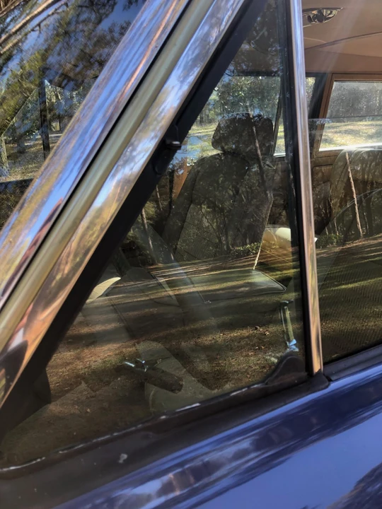 1988 Jeep SJ Grand Wagoneer - Image 23 of 31