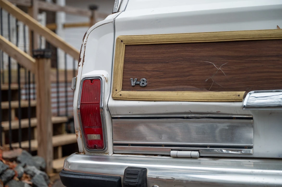 1988 Jeep SJ Grand Wagoneer - Image 21 of 31
