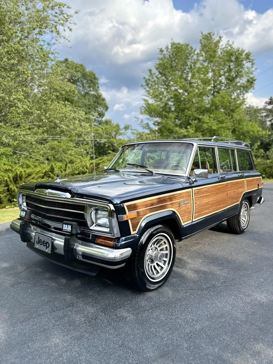 1988 Jeep SJ Grand Wagoneer - Image 2 of 31
