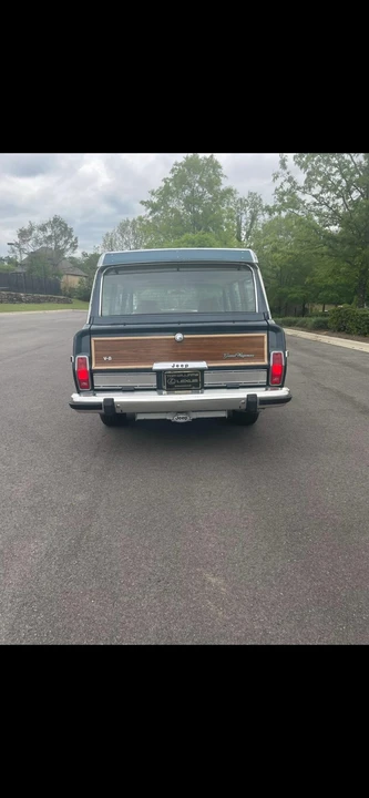 1988 Jeep SJ Grand Wagoneer - Image 23 of 31