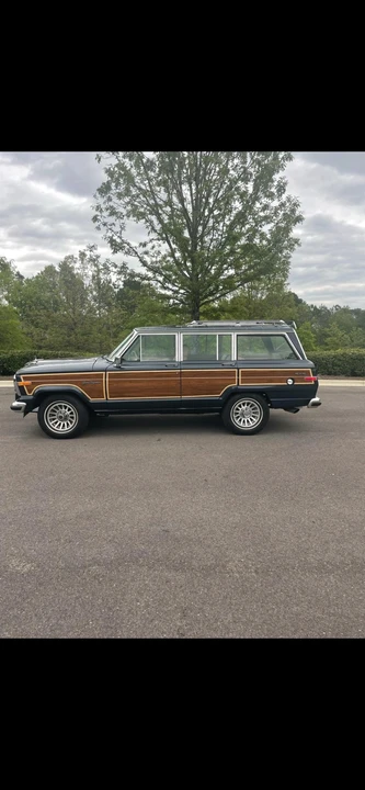 1988 Jeep SJ Grand Wagoneer - Image 26 of 31