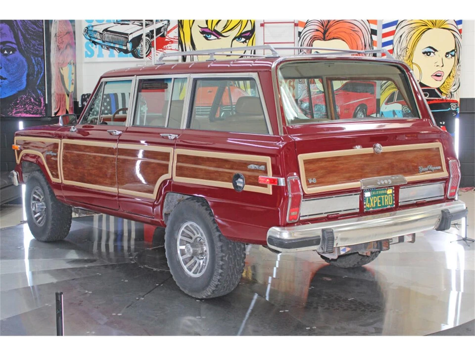 1988 Jeep SJ Grand Wagoneer - Image 5 of 31