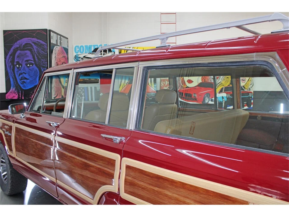 1988 Jeep SJ Grand Wagoneer - Image 18 of 31
