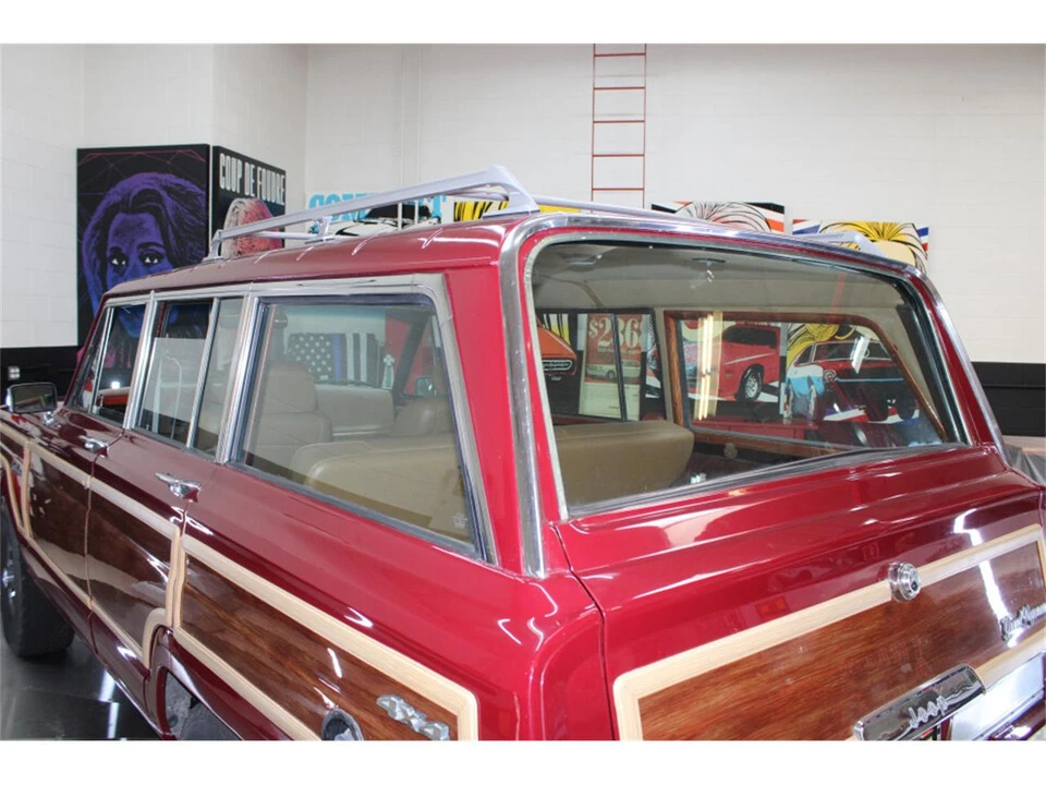 1988 Jeep SJ Grand Wagoneer - Image 19 of 31