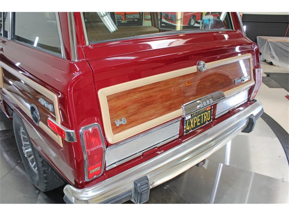 1988 Jeep SJ Grand Wagoneer - Image 20 of 31