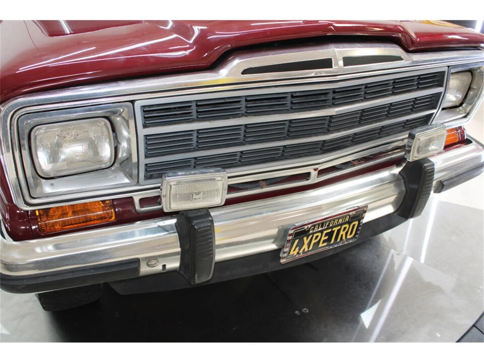 1988 Jeep SJ Grand Wagoneer - Image 22 of 31