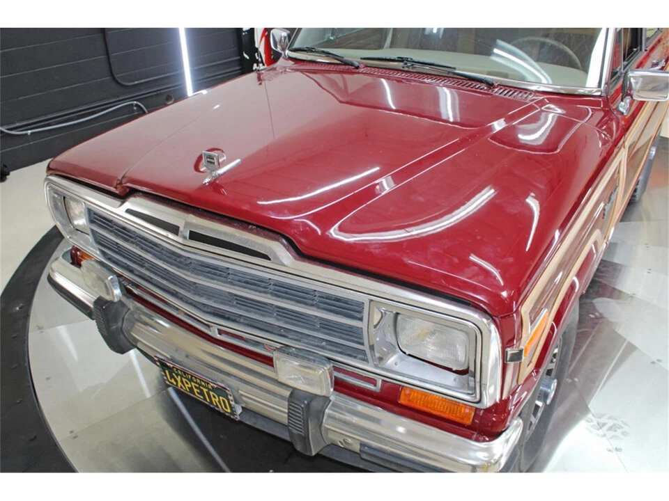 1988 Jeep SJ Grand Wagoneer - Image 24 of 31