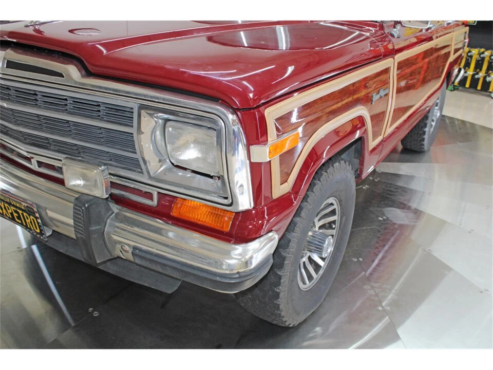 1988 Jeep SJ Grand Wagoneer - Image 26 of 31