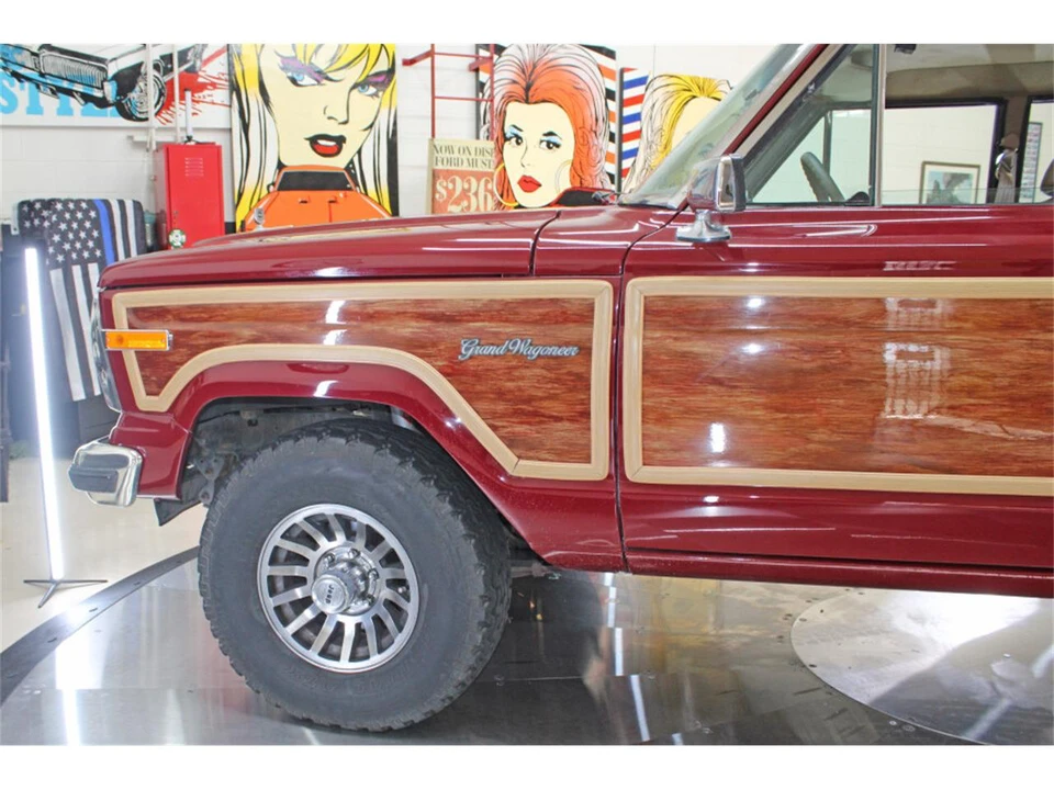 1988 Jeep SJ Grand Wagoneer - Image 27 of 31