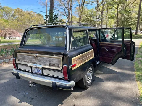 1988 Jeep Grand Wagoneer