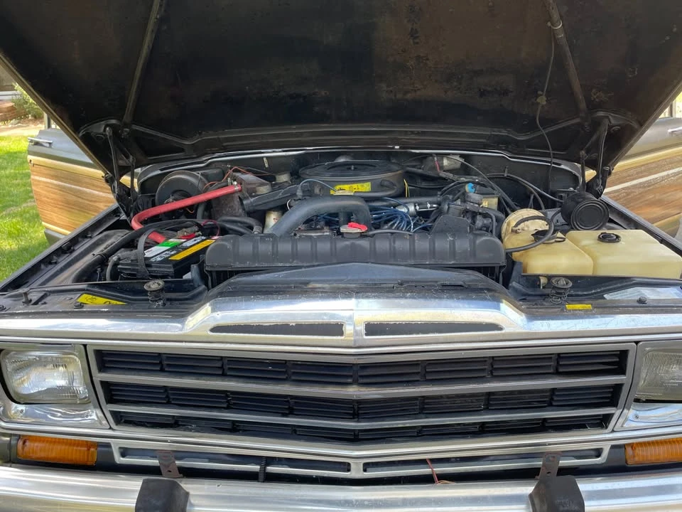 1988 Jeep SJ Grand Wagoneer - Image 9 of 18