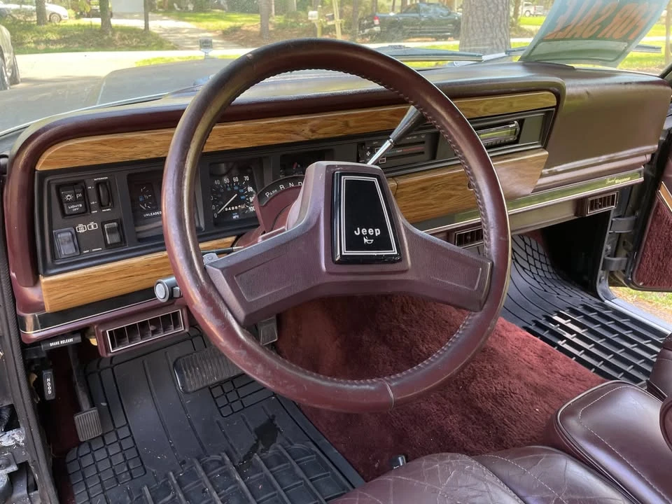 1988 Jeep SJ Grand Wagoneer - Image 12 of 18