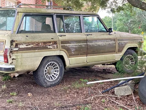 1988 Jeep Grand Wagoneer