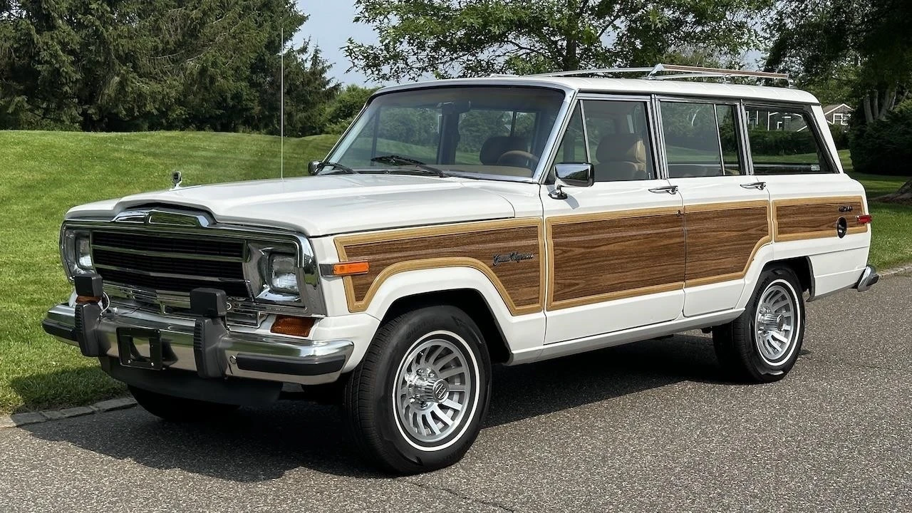 1988 Jeep SJ Wagoneer - Image 9 of 21