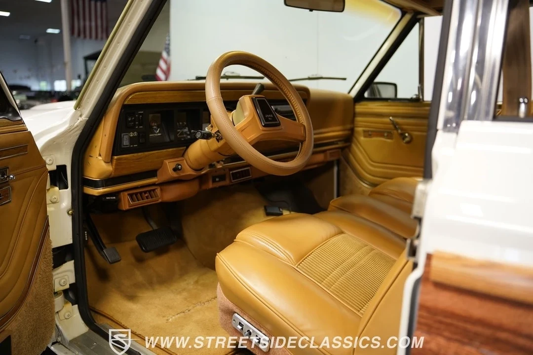 1988 Jeep SJ Wagoneer - Image 5 of 12