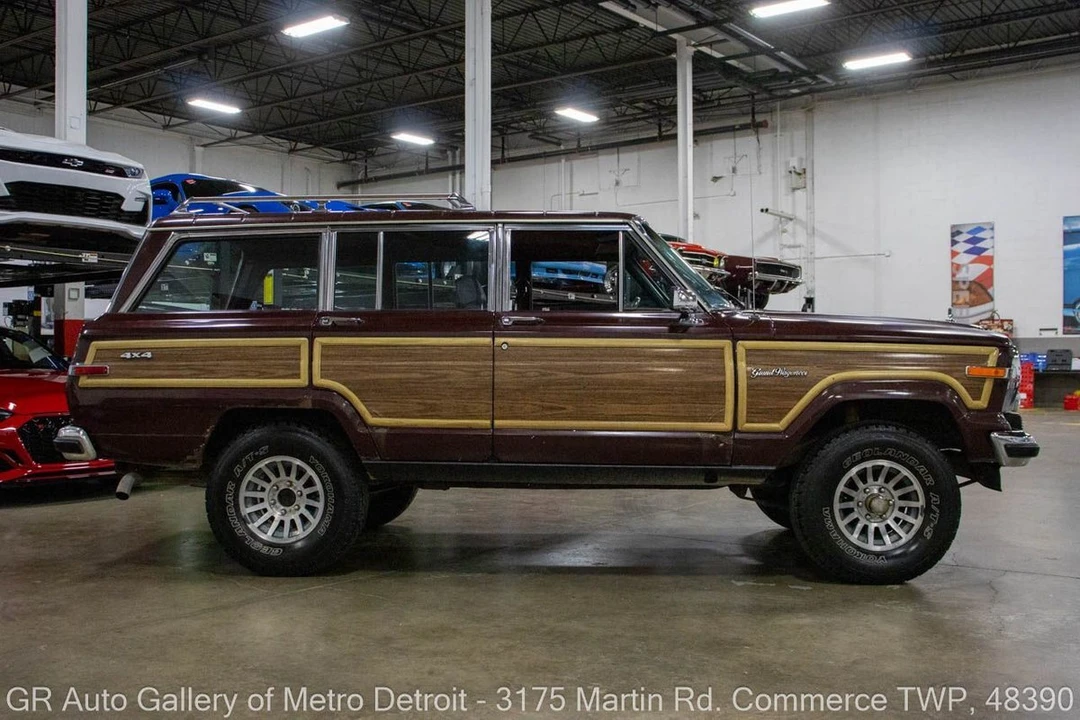 1988 Jeep SJ Wagoneer - Image 8 of 12