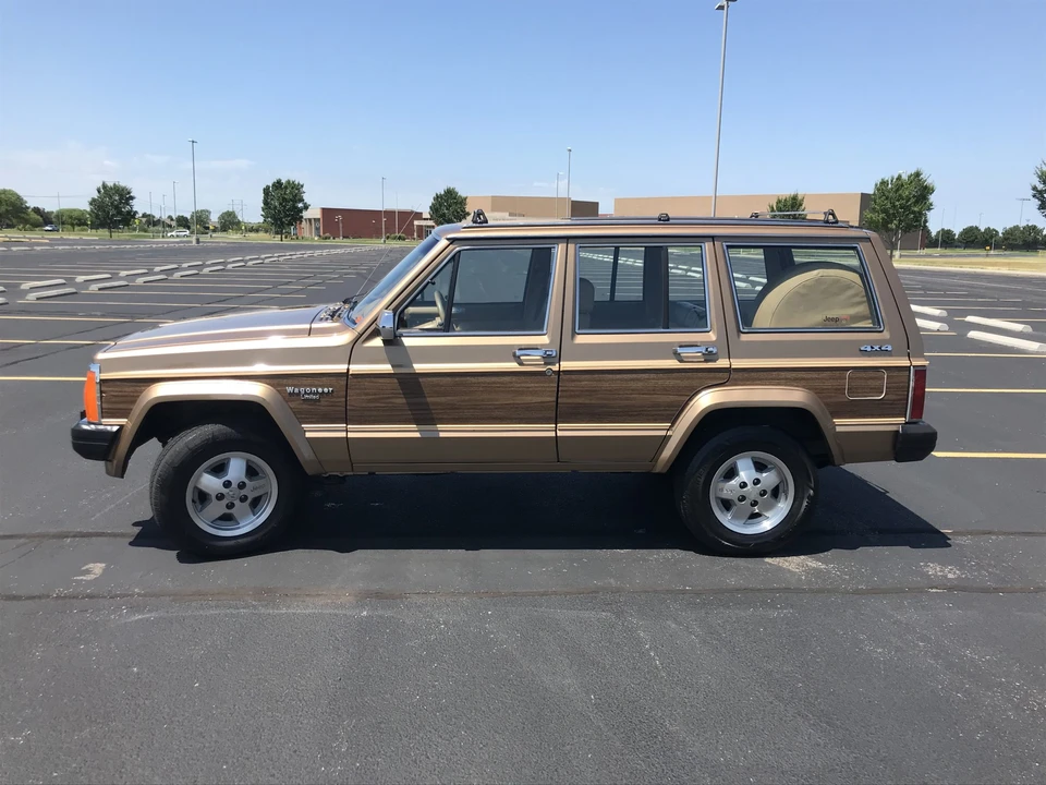 1988 Jeep XJ Wagoneer - Image 12 of 31