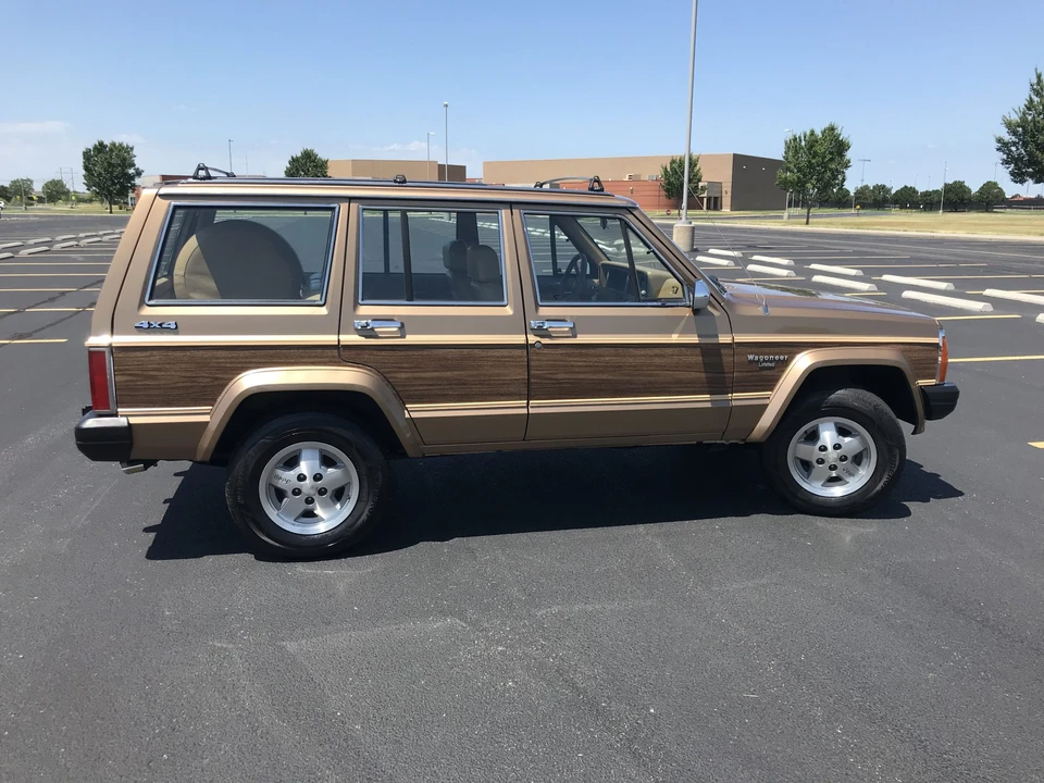 1988 Jeep XJ Wagoneer - Image 5 of 31