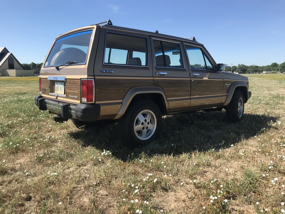 1988 Jeep XJ Wagoneer - Image 25 of 31