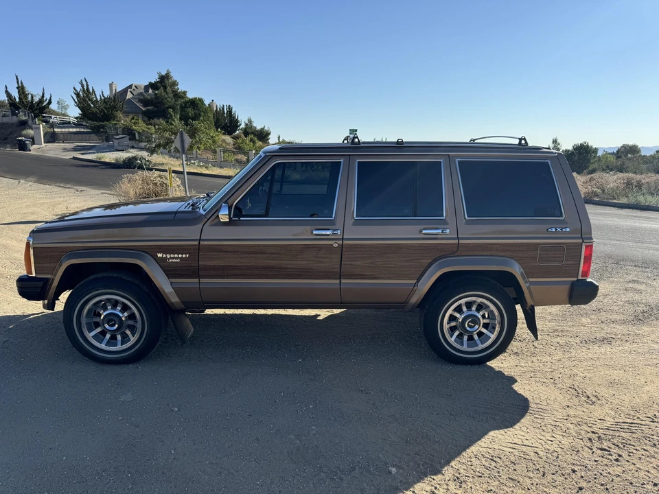 1988 Jeep XJ Wagoneer - Image 14 of 31