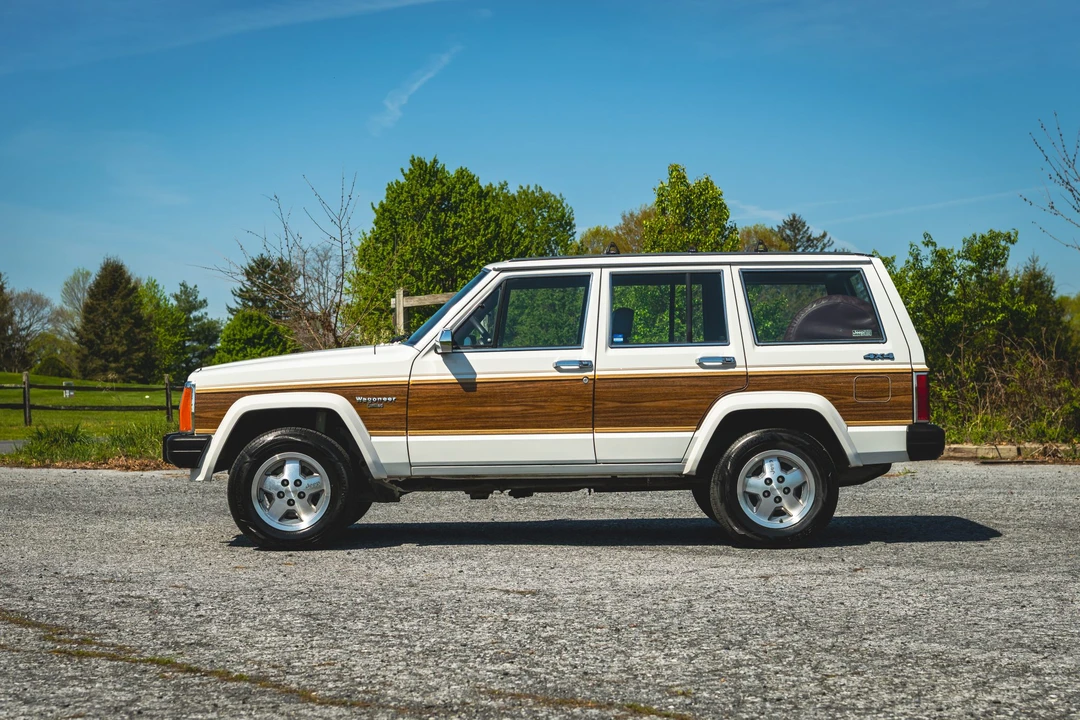 1988 Jeep XJ Wagoneer - Image 14 of 31