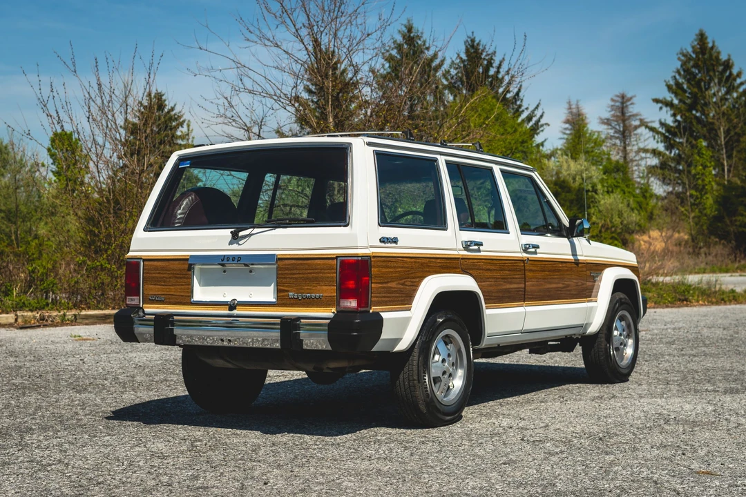1988 Jeep XJ Wagoneer - Image 24 of 31