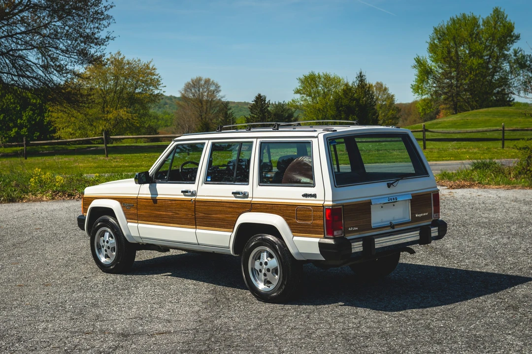 1988 Jeep XJ Wagoneer - Image 16 of 31