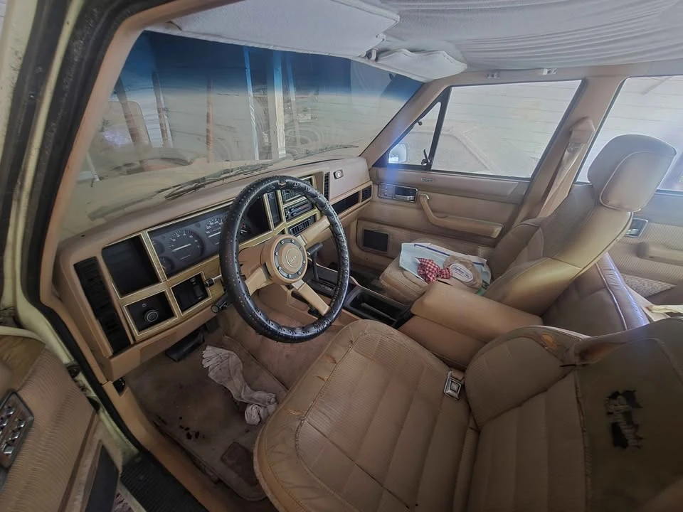 1988 Jeep SJ Wagoneer - Image 6 of 13