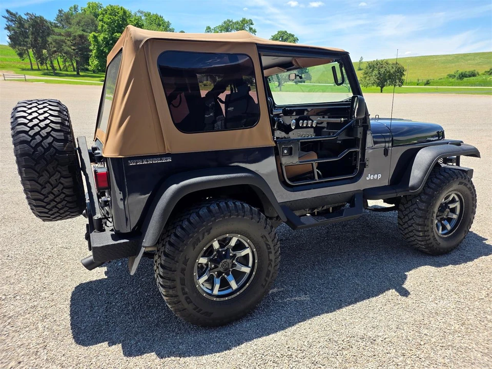 1988 Jeep YJ Wrangler - Image 5 of 20