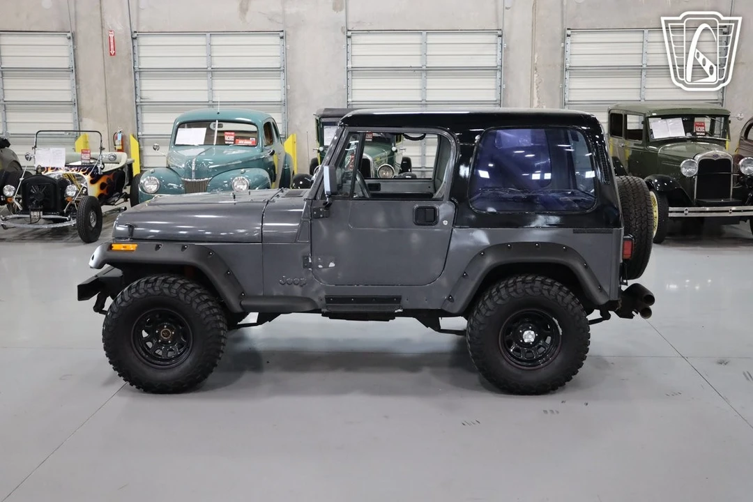 1988 Jeep YJ Wrangler - Image 7 of 12