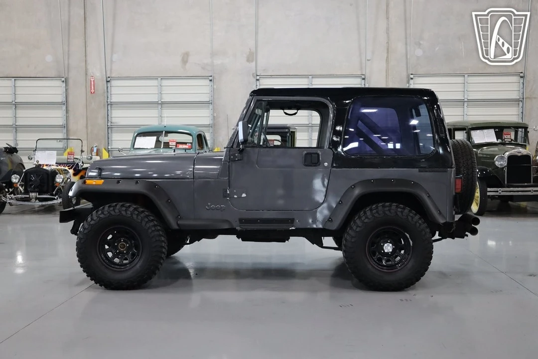 1988 Jeep YJ Wrangler - Image 8 of 12