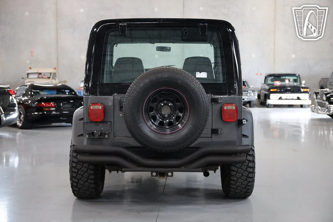 1988 Jeep YJ Wrangler - Image 11 of 12