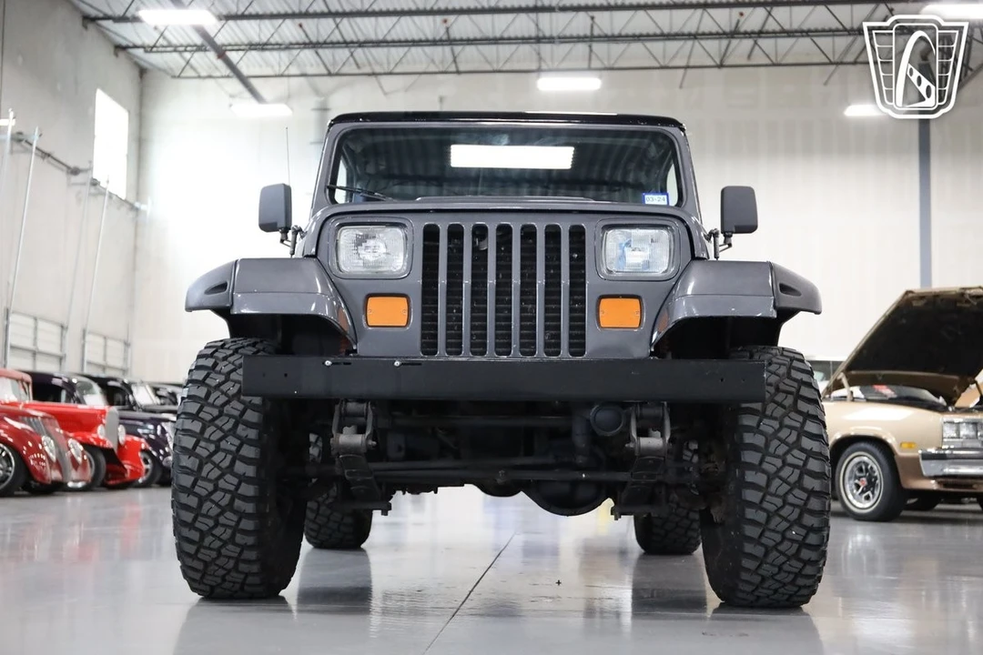 1988 Jeep YJ Wrangler - Image 6 of 12