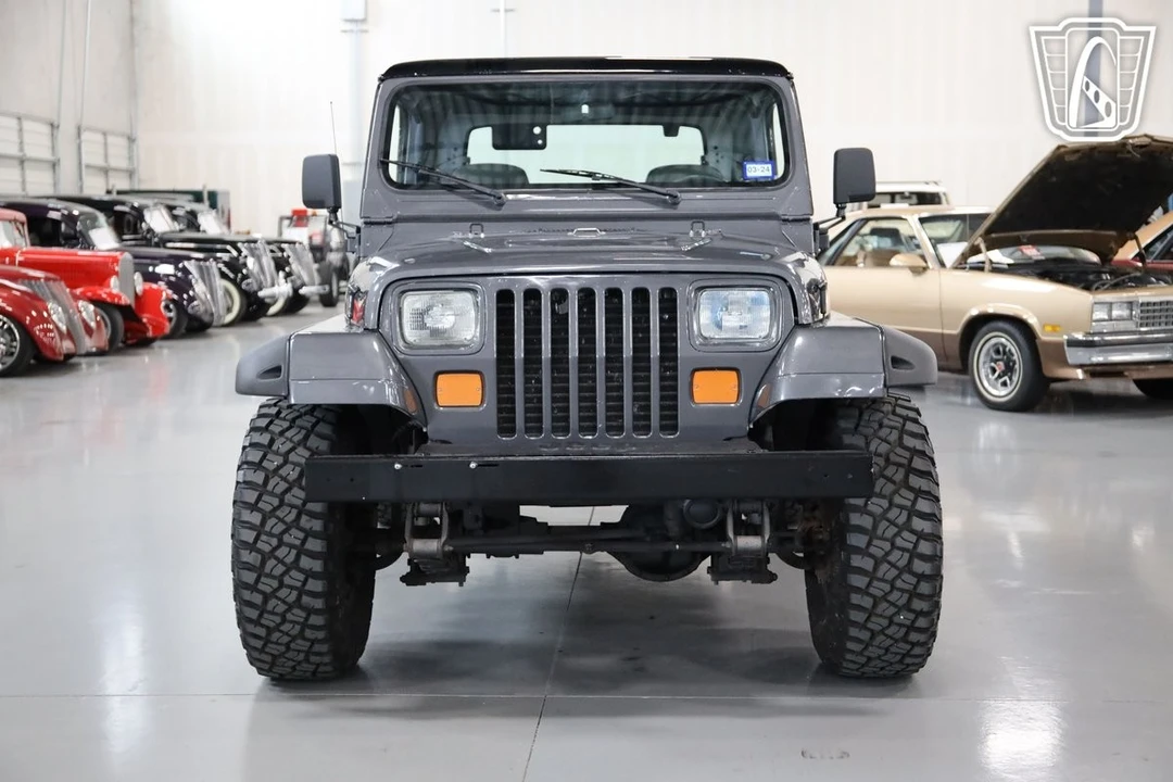 1988 Jeep YJ Wrangler - Image 5 of 12