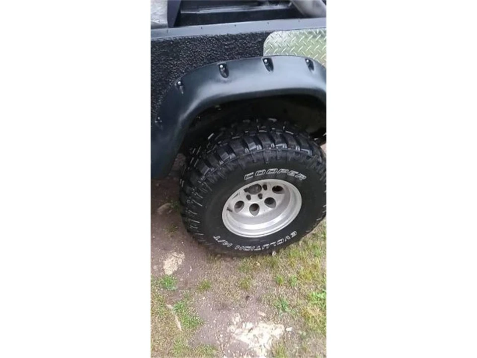 1988 Jeep YJ Wrangler - Image 10 of 25