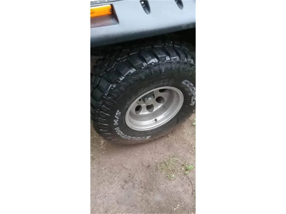 1988 Jeep YJ Wrangler - Image 18 of 25