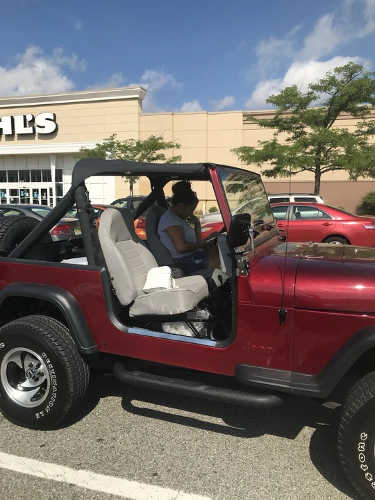 1988 Jeep YJ Wrangler - Image 11 of 17