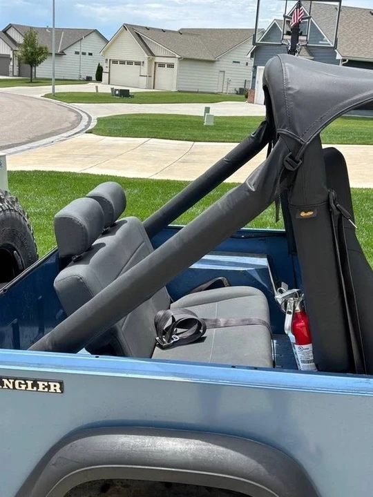 1988 Jeep YJ Wrangler - Image 6 of 12