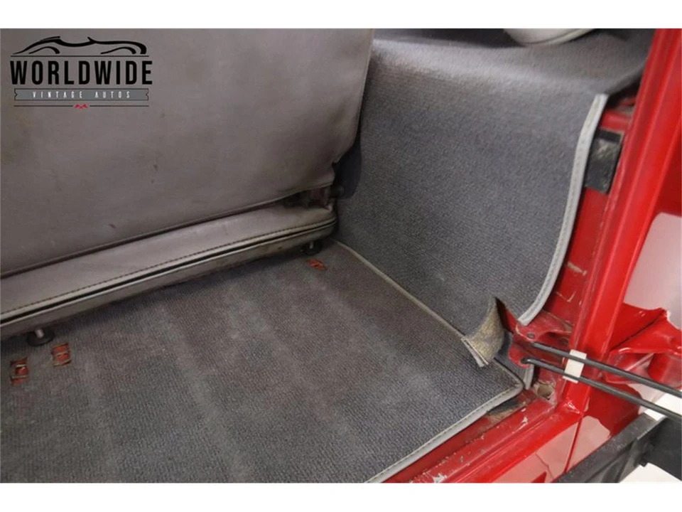 1988 Jeep YJ Wrangler - Image 21 of 31
