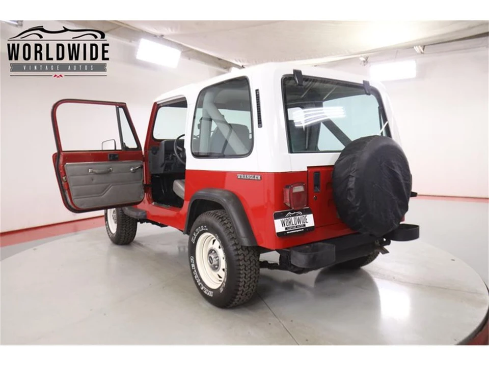 1988 Jeep YJ Wrangler - Image 24 of 31
