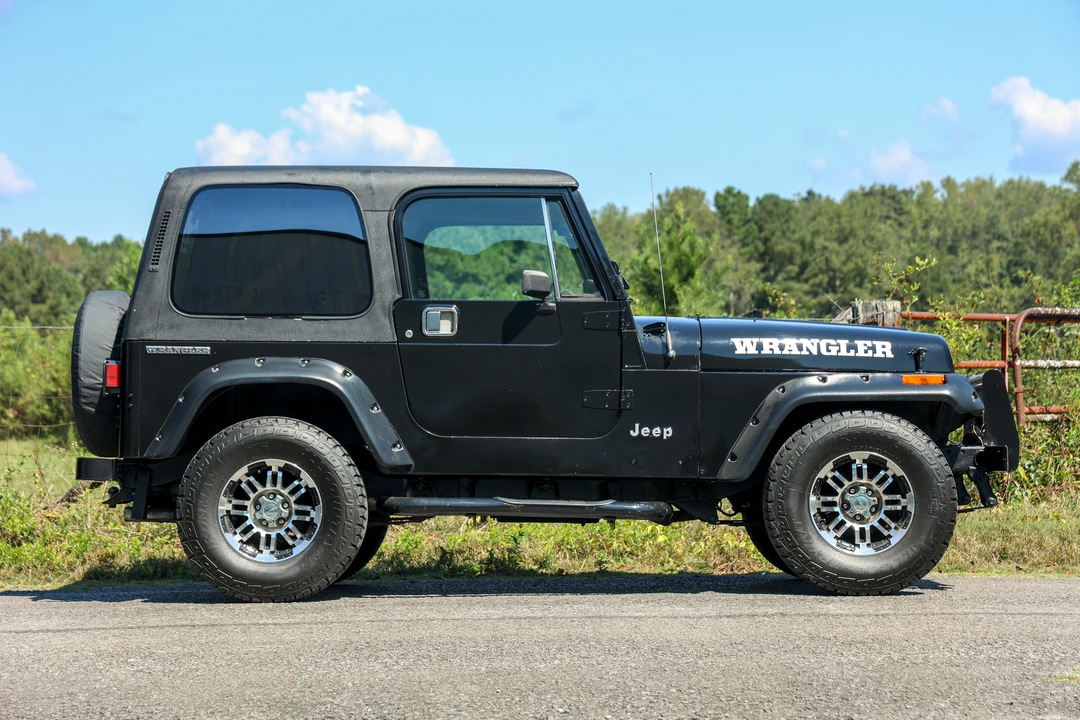 1988 Jeep YJ Wrangler - Image 3 of 31