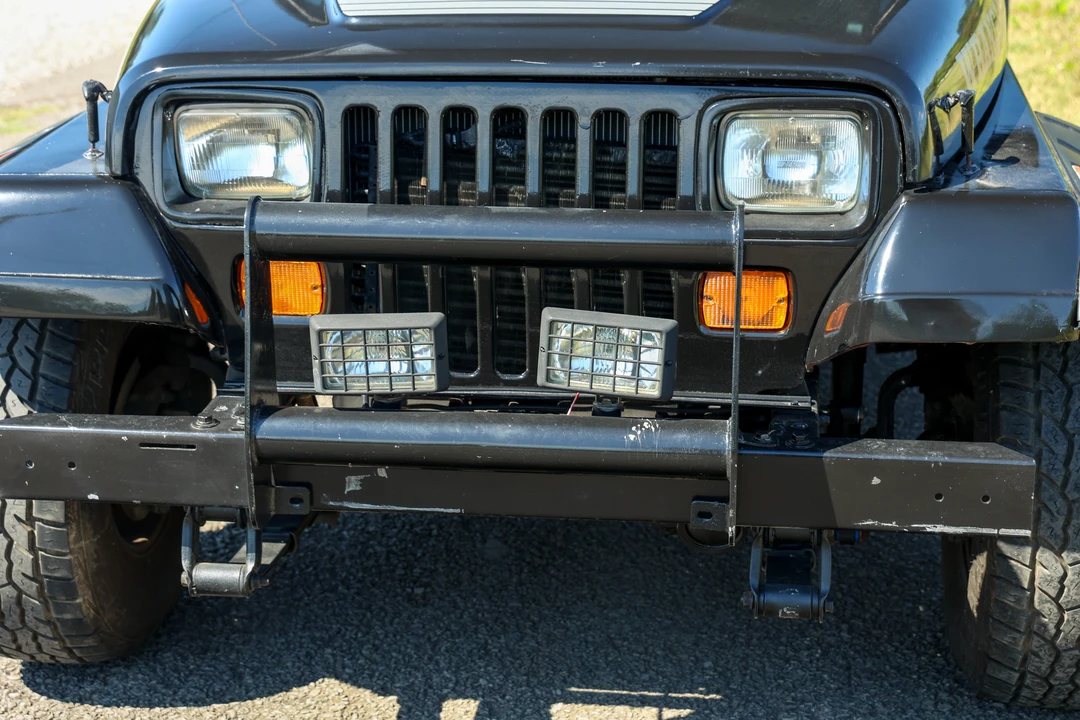 1988 Jeep YJ Wrangler - Image 11 of 31