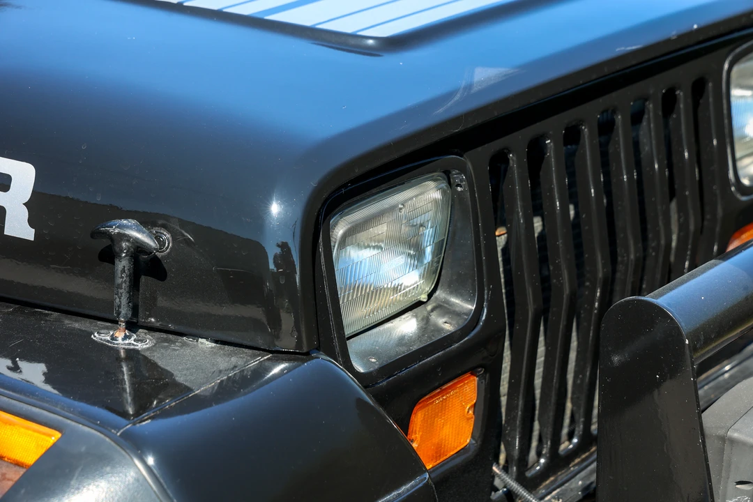 1988 Jeep YJ Wrangler - Image 29 of 31