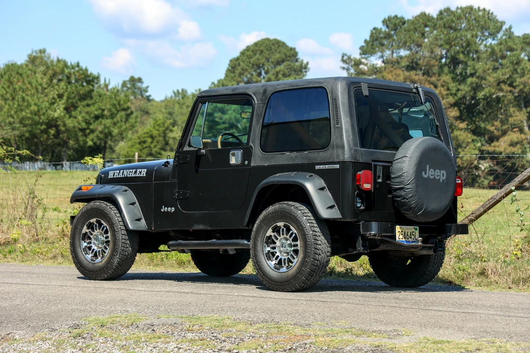 1988 Jeep YJ Wrangler - Image 8 of 31