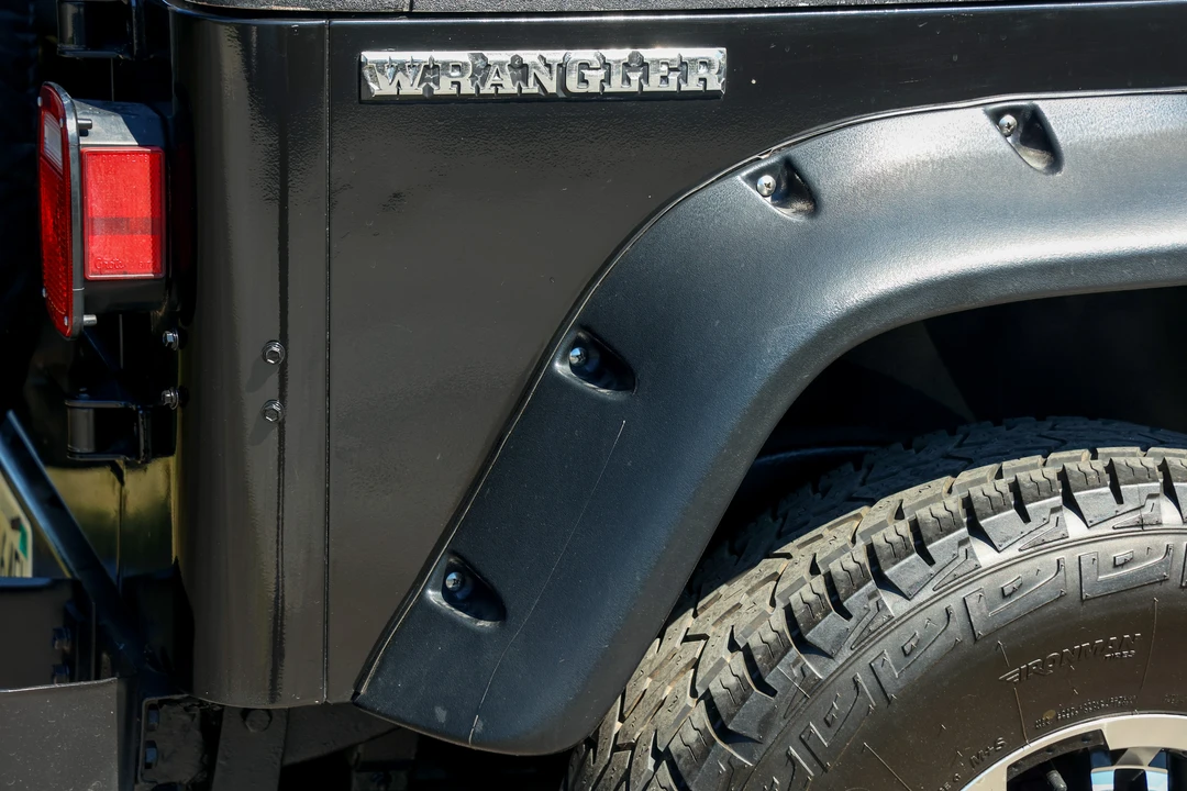 1988 Jeep YJ Wrangler - Image 21 of 31