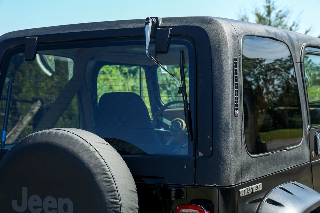 1988 Jeep YJ Wrangler - Image 18 of 31
