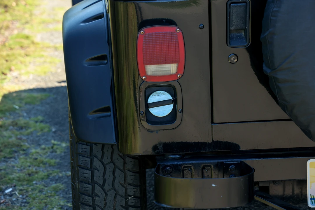 1988 Jeep YJ Wrangler - Image 14 of 31