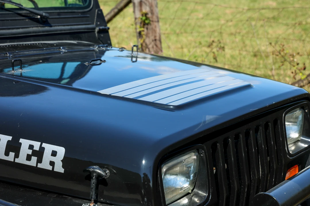 1988 Jeep YJ Wrangler - Image 28 of 31