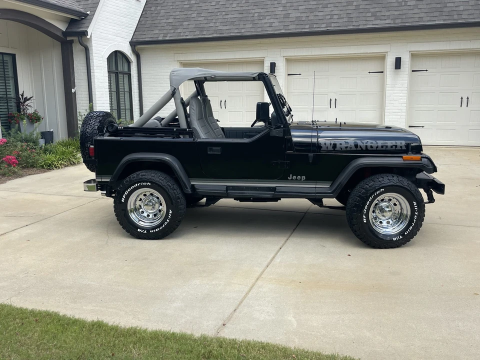 1988 Jeep YJ Wrangler - Image 5 of 31